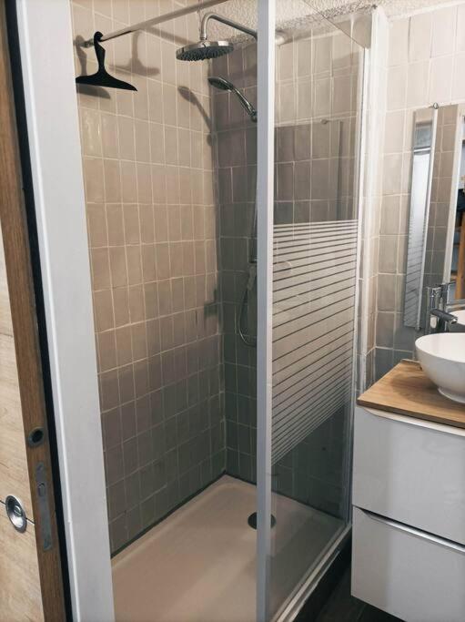 Appartement Aux Pieds Des Pistes Modane Extérieur photo